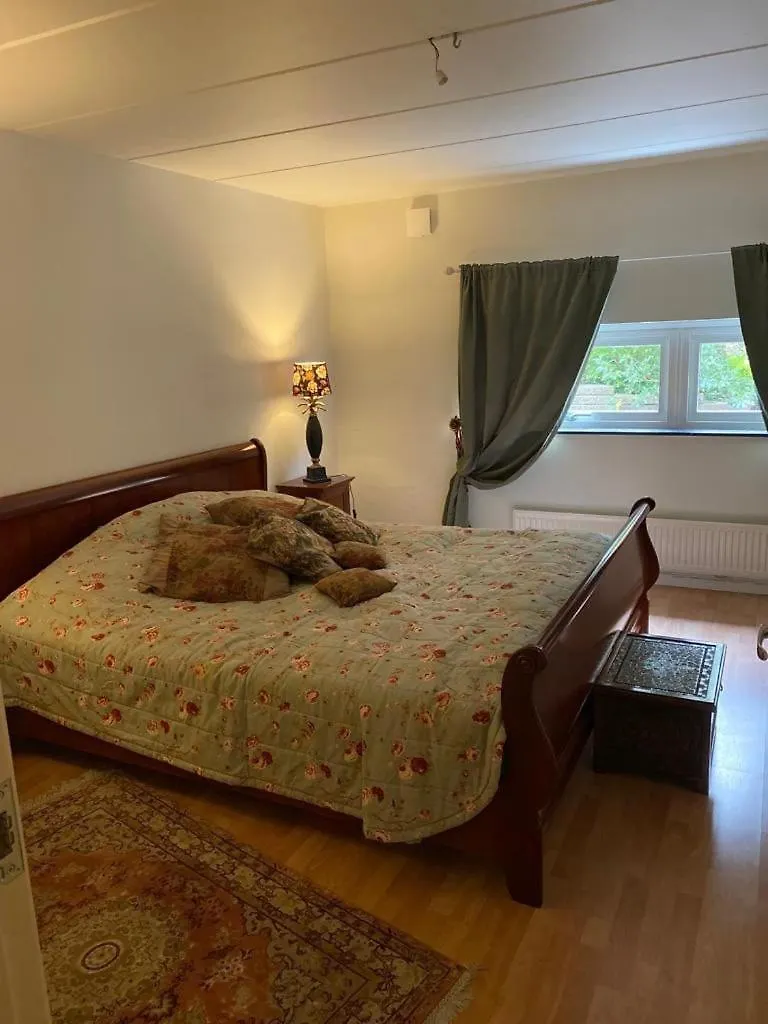 Apartment Mysig Laegenhet Med Villakaensla Gothenburg